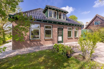 sha256:01fe06b427d8f4c1ac501a5a4092b28b9597a9917b18a7510306a7eeae52e184