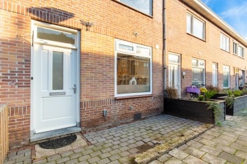 sha256:0548594e96d0facd11e46c10551661ac0ee0a5acd1a6f71b4becd7f690361f71