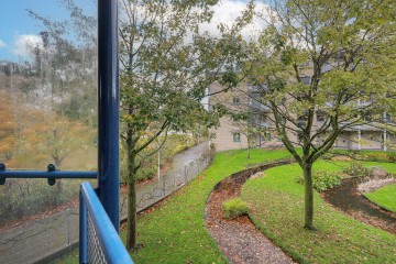 sha256:0752310316542d571dc6cddbed28692197de3fae2e532eac86e7067ad92075cb