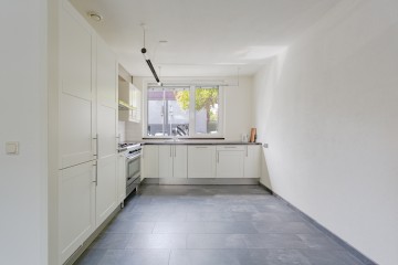 sha256:082d7f9ef3f261e96803fafac65097eda9beb2265ddd41de5b8a273106114894