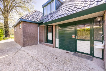 sha256:0b12a6448e78010418bc6600d0f3770ba2dd8239c714d9ec19a063ce091bc768