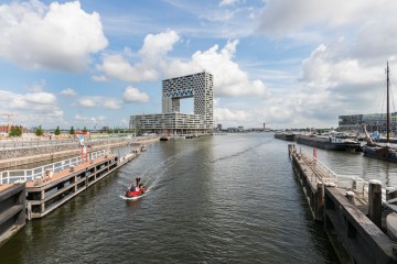 sha256:1107957889bebb41c7215c36088f848e670744ede775e35379f68dd1b36b1a63