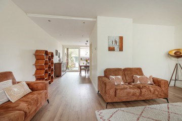 sha256:12730a56b450f363d762c70cc5d2c1aeaff3971d16f9013d786b1fefbb28c2fd