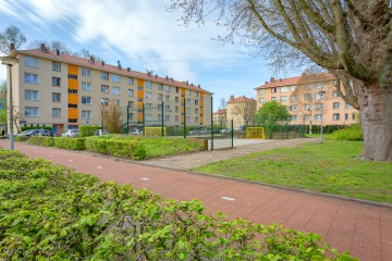 sha256:1366042f300744e01aa330c0d0d056bf0d8b43593d1b8f468569eb2c991d4e68