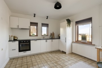 sha256:137b5d0561dedc21cc498790fc83bf95d4f4b908a024f0fb4c8ec8e51f90b346