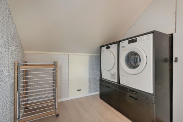 sha256:1405faa013048275e4c05fdc323657b423dde67c7fe2559dc53da8b4ab6f80cc