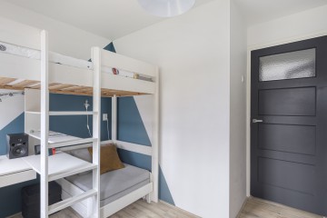 sha256:179bd49de4f79c8fb6d79807c3a7b083215ec7fa17db041235a4a9485a8a73cb