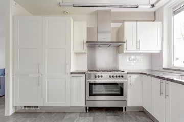 sha256:191b4e09beea8d4bf6f54f112353ba4c7c346cfbd23219404dc5f6f4a85856f7