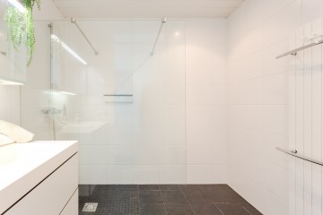 sha256:1eec5c2202f734ee5a9f46b516fe3cc75131e46e035f6d75f3dd53d9906a0888