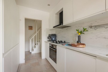 sha256:1fb1c078567f5493309d20b928c97de98f3bb19b73694496321615c326e1deee