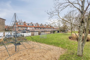 sha256:2487bd82158a8032dfeec02f3559db421e5ffb5652cdd2c55282eebd4cb90c56