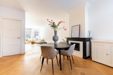 sha256:27a6b23f572e3f54de2f802ada09db43ae428557d21e074de06be990a44b7879