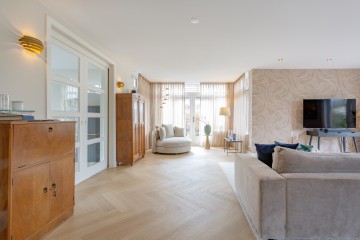 sha256:28438f656fafb2e337d1d2c75ca3f690e4990e910f1ebe1bff40147e63a4c7af