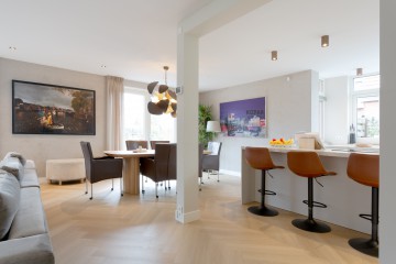 sha256:28c17bd73a6240f79eb9d132b7bfef3a6f184c57a283e24d76caf8fb5dee25fe