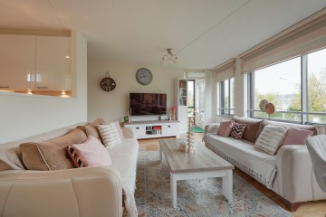 sha256:2cbd2882f33475d2372adeff6cdff758794a3f8b0d233135f1e11395e2f81717