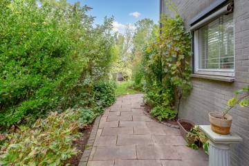 sha256:2ccd56356255d09c066ef97b17e88e8f8eef2581d555ae4262e8f341f30a90c4