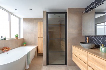 sha256:353e4d747177f4c328b782fda3ca5fb5aaca9bd86922db5072f9e7bceb0e092c