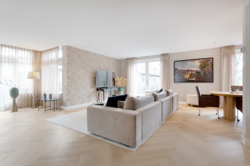 sha256:46a348503453adad2f82ede5e73f6b42564e48d3eeaeb6d22189e7b70757292b