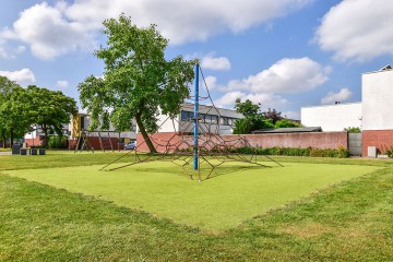 sha256:4a0e064c7d2b01932874313e252f9bb3ec52d26dd968d94ede2a9d6ca8a1d546