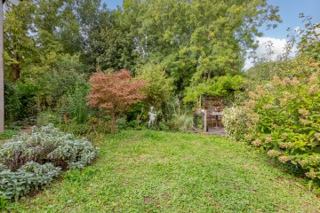 sha256:4b77b8492b997c5ad5dc1cf808b4ad5f2bf032d24371b98ff81fe6cfa6b8ffb7