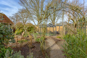 sha256:4f30641cfdbba6742c633130cb884b1b10434198bad62fd7265143de313cc9e5