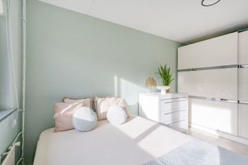 sha256:4fba1f556ef72c092cea6b9905f4915a02605673a30fe8b6b199f2b74873a289