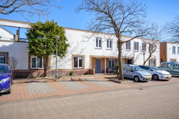 sha256:4fca0f26fa1f622a22866366bed14c8e9ffdb998bed47003d28f1378b48f5a02