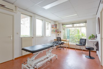 sha256:5afb2de7cb409bdbe88c8887877beef35f535c8698676fd17e3c9adf1e4a0353