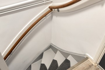 sha256:5bb6c1d9a5fdeae7b809a22d18daabba43c2c34eb06a79f25a5e9f06be59cd2c