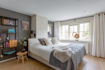 sha256:5c668e619d9974438c04aea6f0c91e0518ad0781944c0e7d1024d86a1829efdb