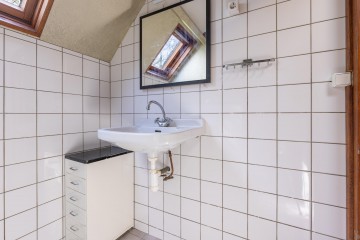 sha256:613b8a6934d0a90710b98ec3c1e71f89d4f433ecd2172a05ff2c54d0c059f3ca