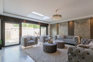 sha256:63a4057da0fd90de1af2075e387006f1fa07ddd3d7bfdce48e1cbe323ed53274