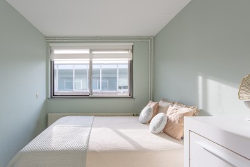 sha256:6499f59f83627160b1b1f05eb15f77131076f7c138e32b8e1d2d5d049295dd66