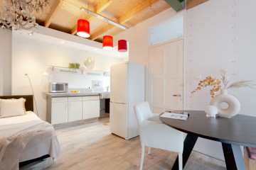 sha256:6961f33a67aa68efbc5ee351ba013c72b95ca088941758cd9ca69f3af55b44e1