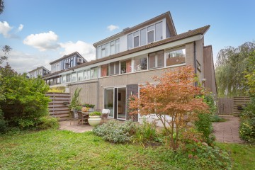 sha256:7283ef55995d268e971d7c563c23c10ff64b10ad14c114ba9cc809e7b83fafdf