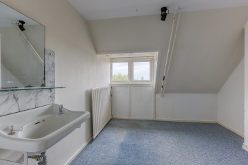 sha256:73048b2bf0a14389173730734139b72e2d70a5a233caaeb210c0f5b2cc766d88