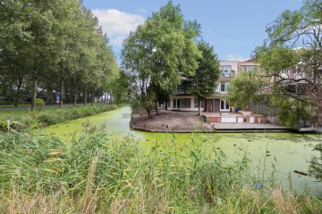 sha256:7b42937d572c83486be856296f92f7f8a15beff5e0fc27fb0d474d52b8fcf270