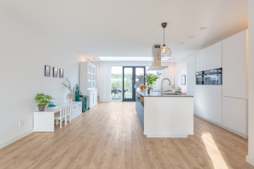 sha256:7f9e1f459a0da3f5957b1a1c5b6008c82c8ec9f5f93912e3f21d9394f8eff896