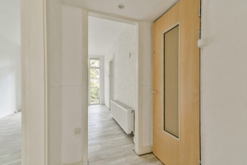 sha256:8417a1ce70fc35d386c8c950c320e46626cef1bd840cc2cb9e3b40fe46814e37