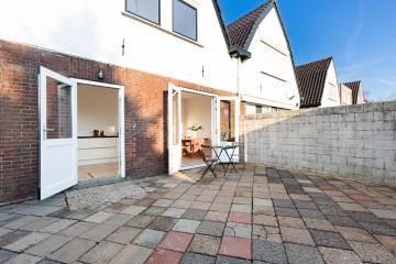 sha256:872ceaca5b326399fa1c53a8eb90e4979bfabffe7b2a450ae17ac825c9d6f4df