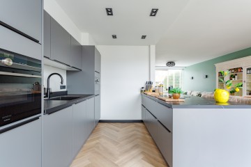 sha256:89a6d6c6965224351de1955b1e6ab55b72224ef3bad1214f826bfebbdff3cbf4