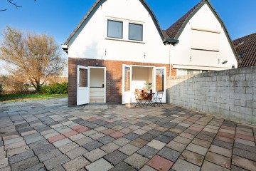 sha256:8dc6ca9e466b05fa01f0b9a7c4304c4e5bb1a83bedca34b107738f2dd58ca893