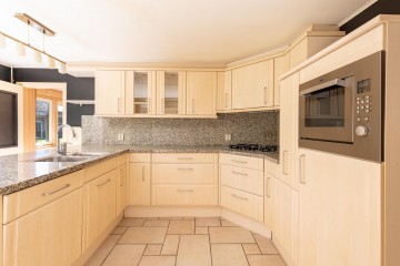 sha256:90edde98cbc469783084032b4b889d093c784011104ced250d172c48708df534