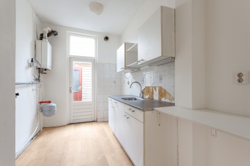 sha256:92ae71c7ae3397e77a6194fb23203291bc0ce89bb2bf2ea1ee9bd13eb28cd475