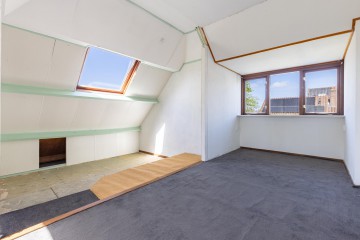 sha256:9a1dc74b8cdeca26c2be5ad36d289b42b2465a36832414d8af66f6a1d0506a75