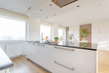 sha256:a14fde991ebf529820273045aeb69a4eb5ae62c53b3c62dd569440779fcbfe15