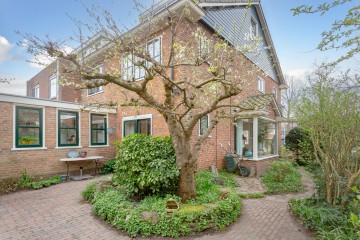 sha256:a15e8f2611aba0378cb9fd0af89ea7aedfedbce32cb3386de5650ead456db467