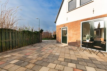 sha256:a37806e1ca09f708d8588ff2c86922f6908f31425fb928e432a9df935a16dc2b