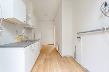 sha256:a3c9646fc9949b248a1408d77d8630f4a6e1812c8a38b639940b04025d1e1006