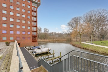 sha256:a7a81adf88dfcde29f96ee7ca0e792b1b8ec8962f37c568663b447e9673c40ff